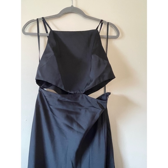 Free People x Fame & Partners Liv Maxi
Sexy Cut Out Dress size 8 - Picture 5 of 7